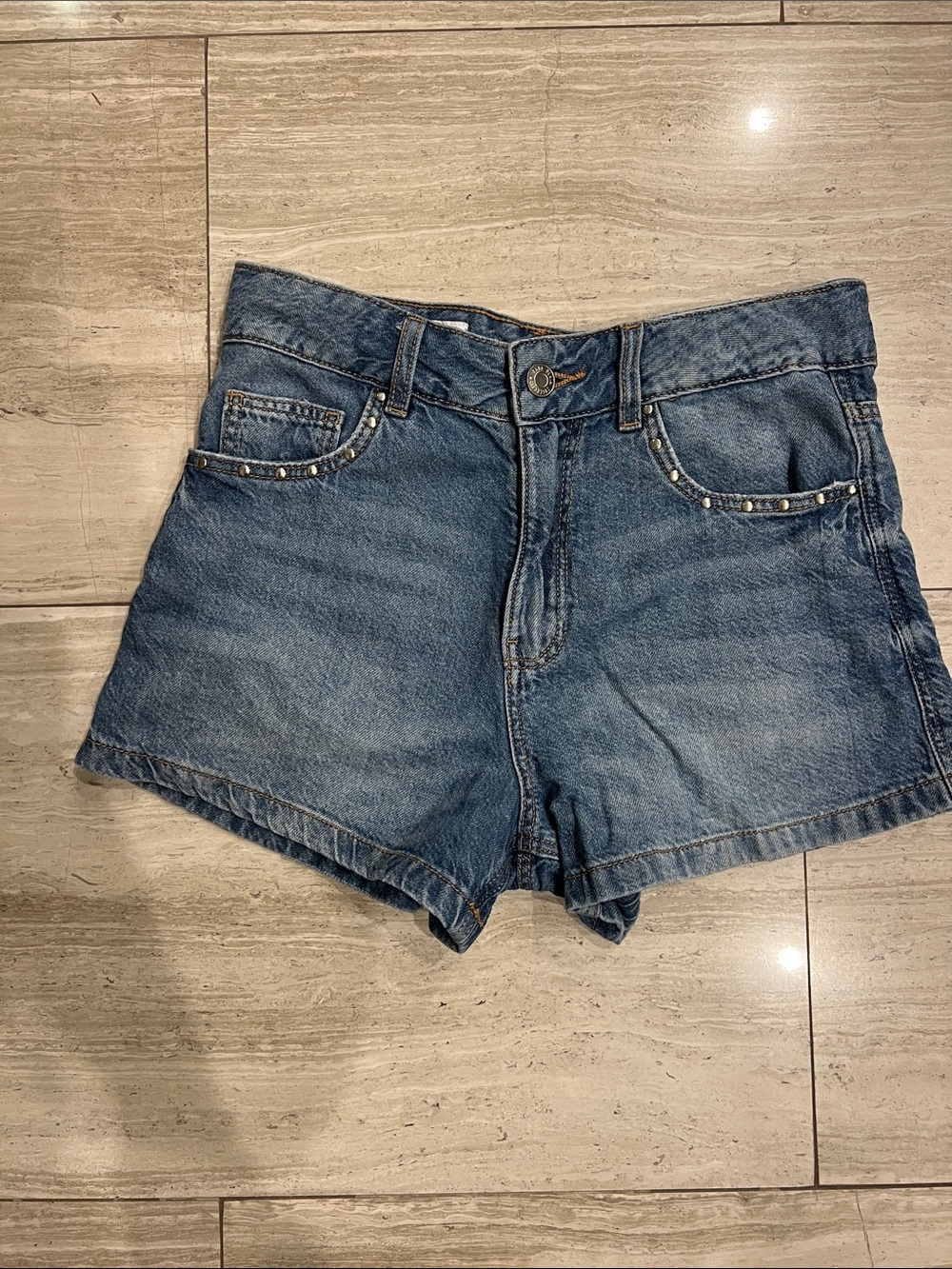 Zara jeans